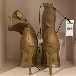 Express Suede Heel Boot